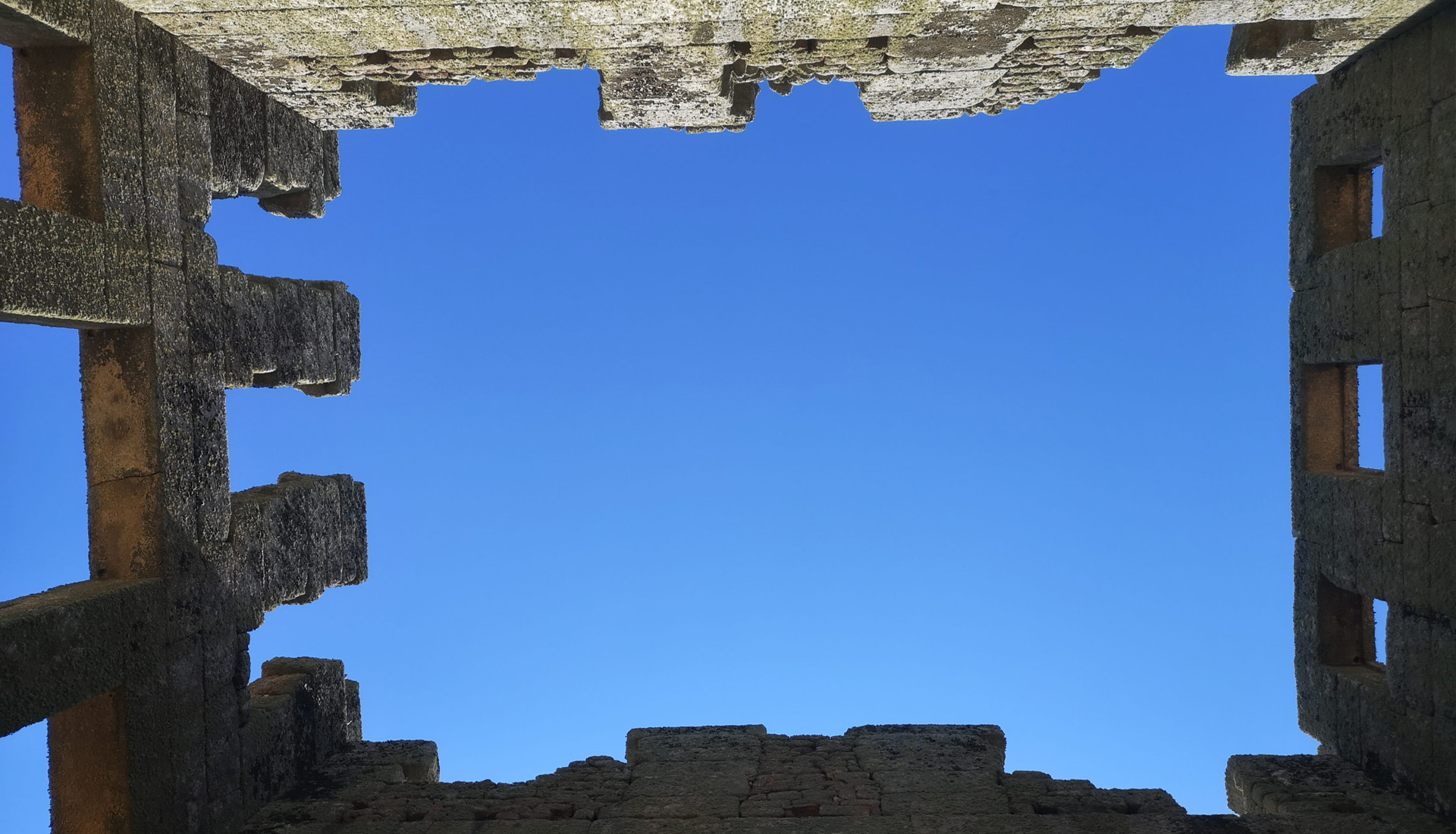 Tower of Centum Cellas - Belmonte - Historical Villages - Pedestrian Routes - Museum Route - Tourist Guide - Walking Tours - Touristic Tours - Beira Baixa